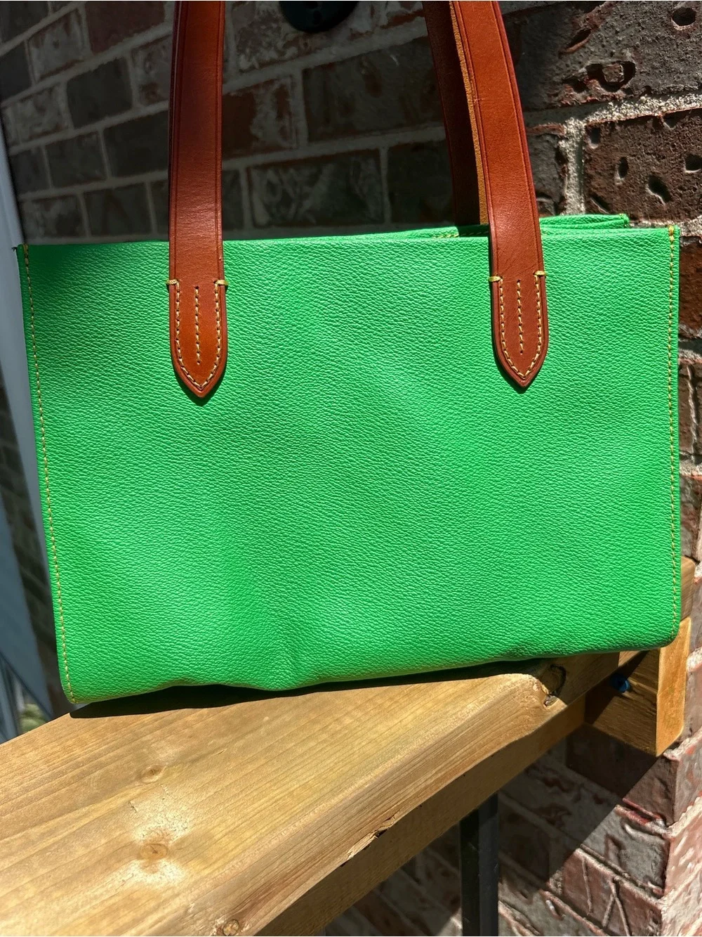 Dooney & Bourke vintage vibrant green leather shopper tote handbag - Picture 4 of 11